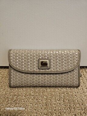 Dooney & Bourke Camden Woven Leather Wallet Taupe